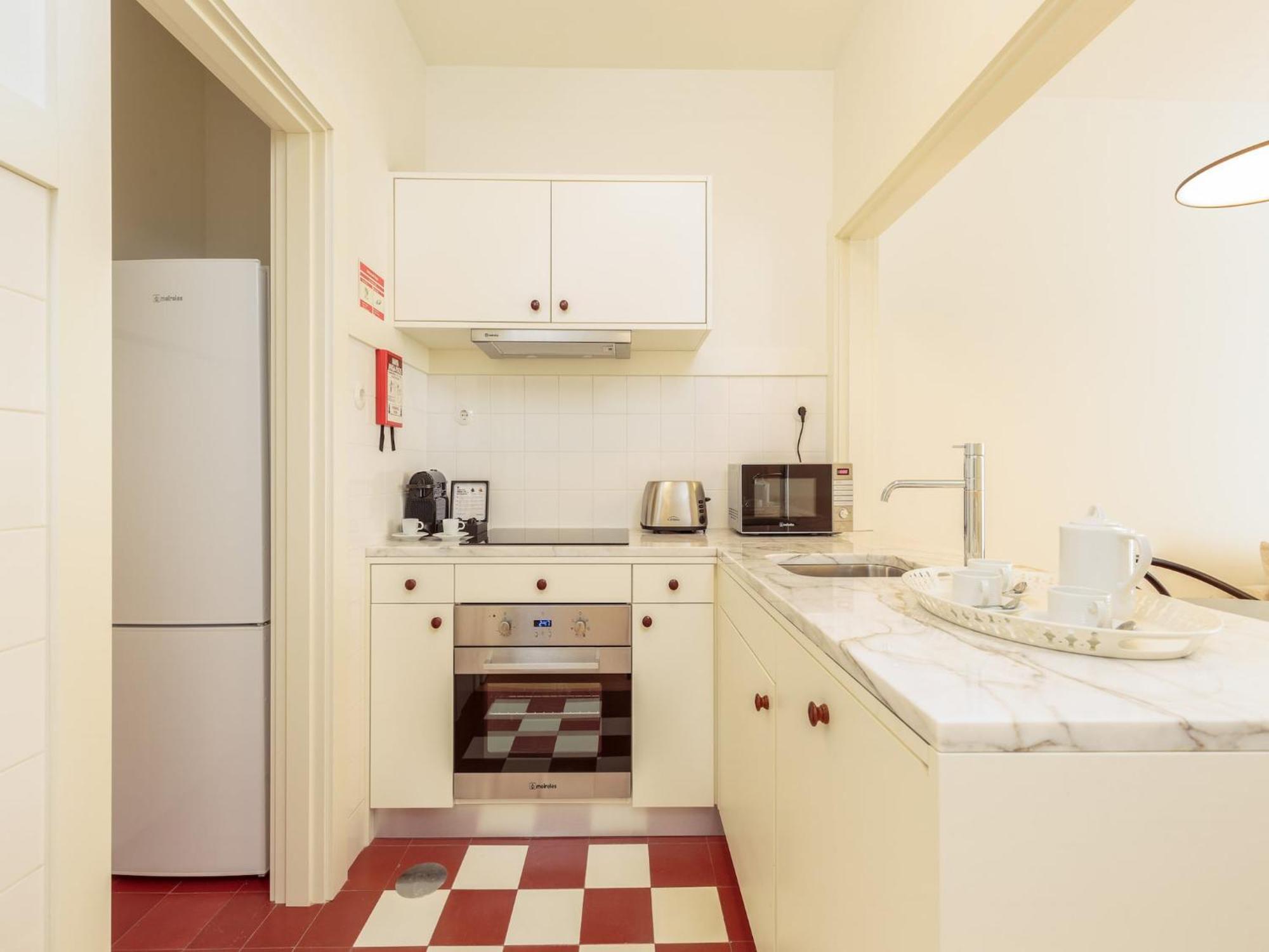 Appartement Cozy Getaway In With Balcony Oporto